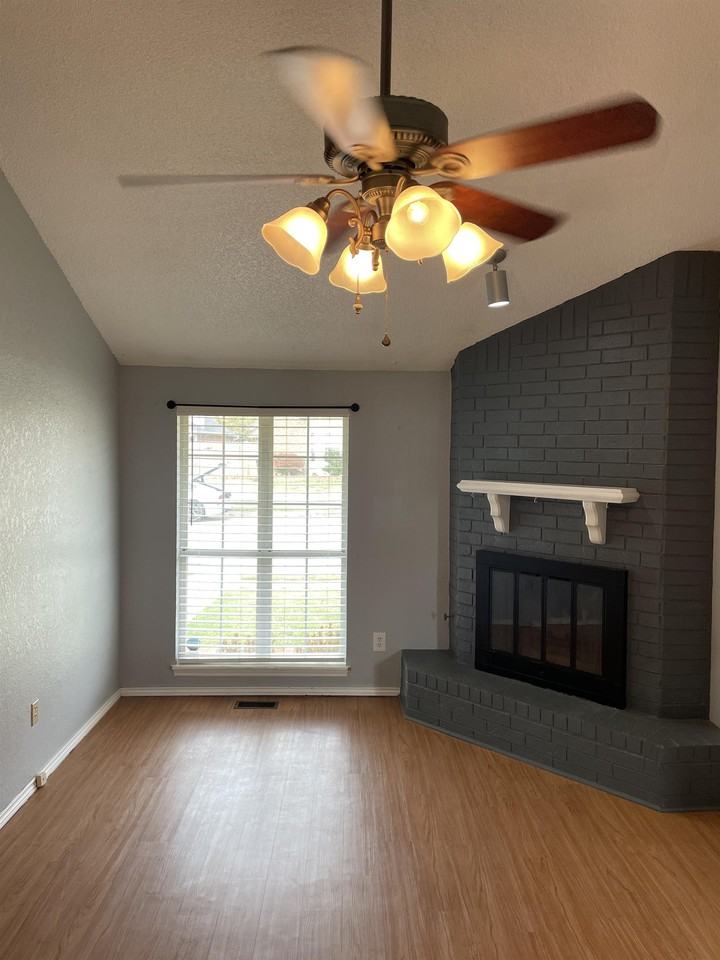 2134 Lonnie Ln #1 - Photo 5 of 42