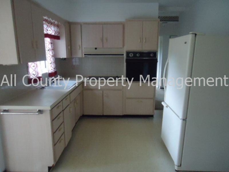 9807 55th Ave N - Photo 2 of 9