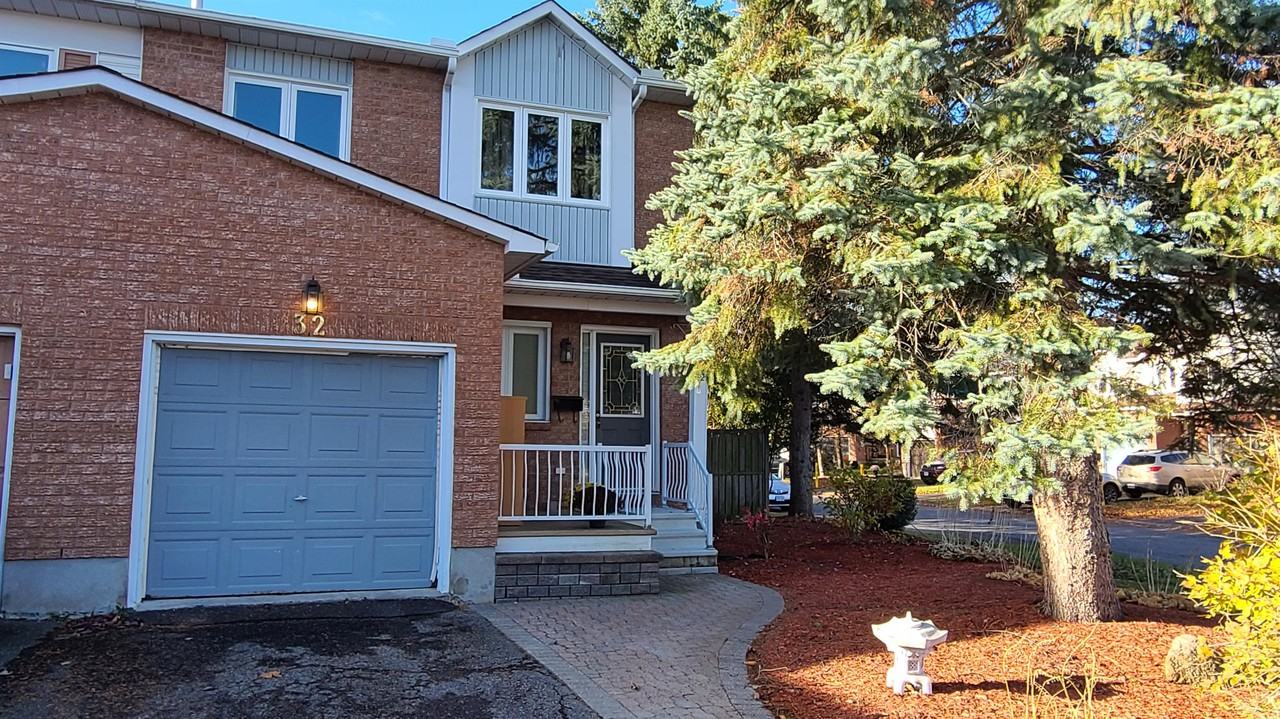 32 Helmsdale Drive Apartments 32 Helmsdale Dr, Ottawa, ON K2K 2S3