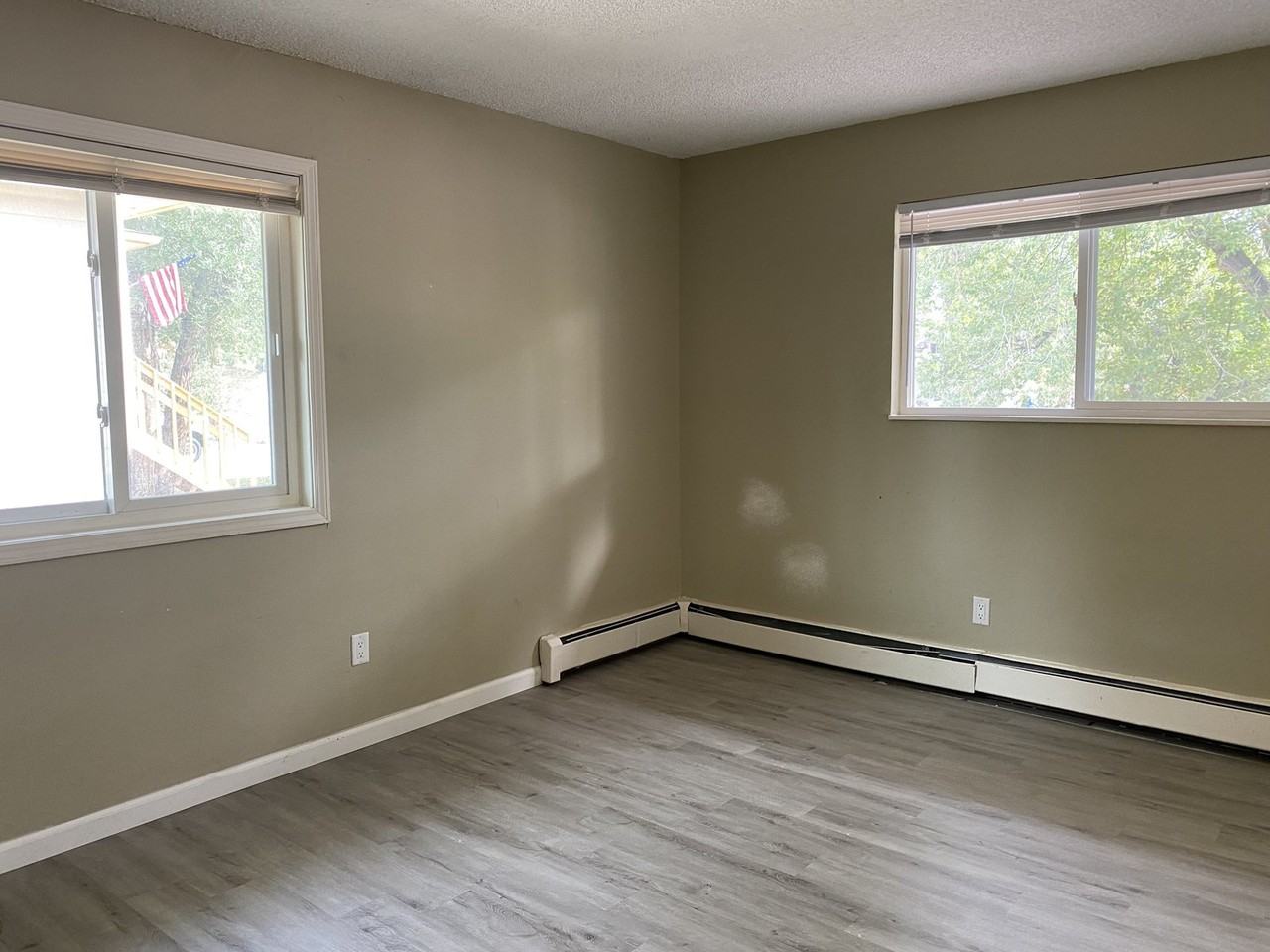 804 Swope Ave - Photo 4 of 9