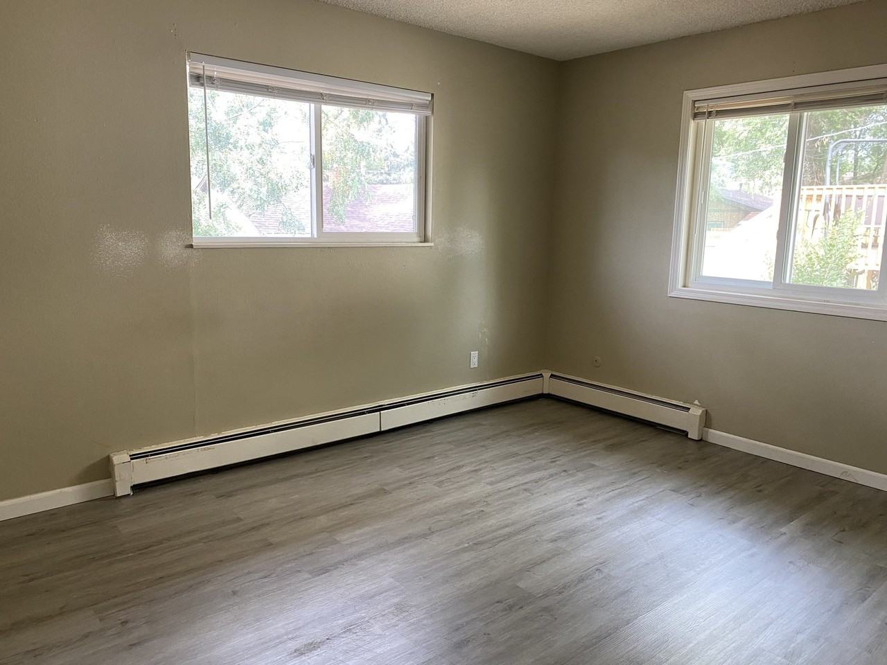 804 Swope Ave - Photo 5 of 9