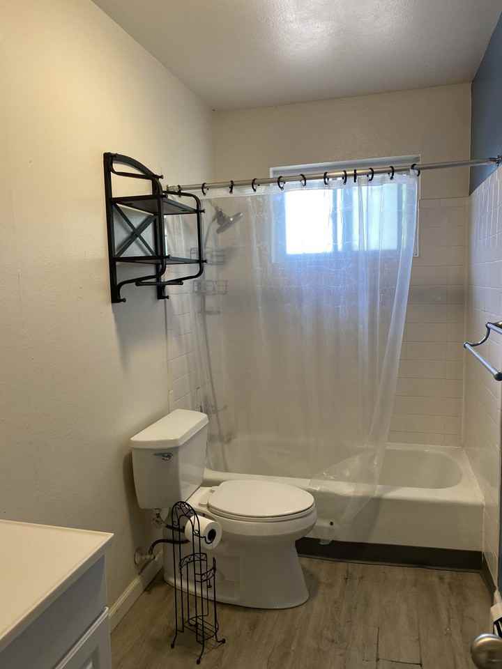 804 Swope Ave - Photo 6 of 9