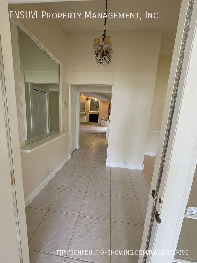 5003 Bridgeport Dr - Photo 2 of 23