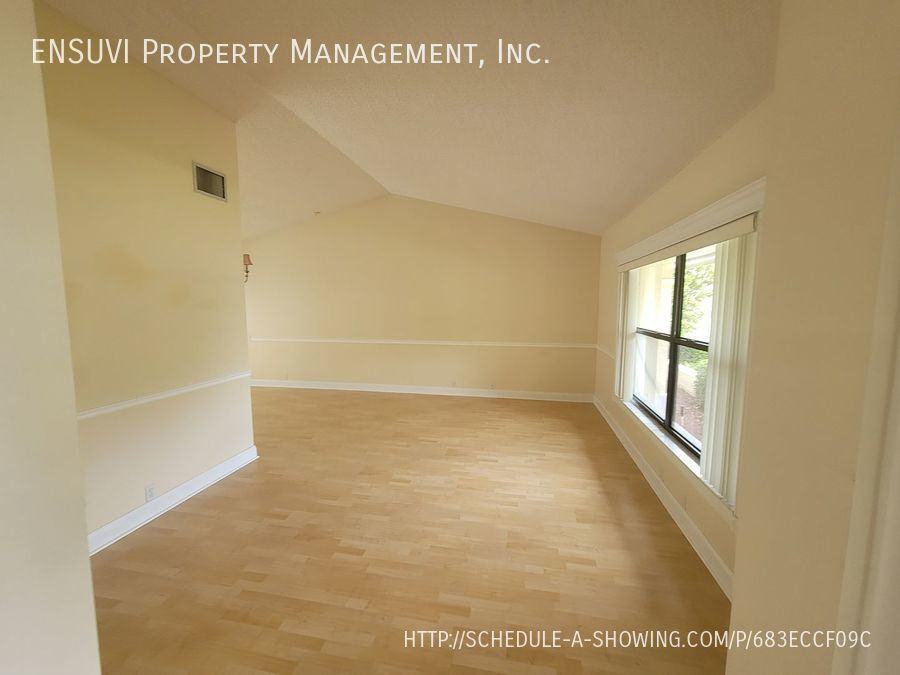 5003 Bridgeport Dr - Photo 3 of 23