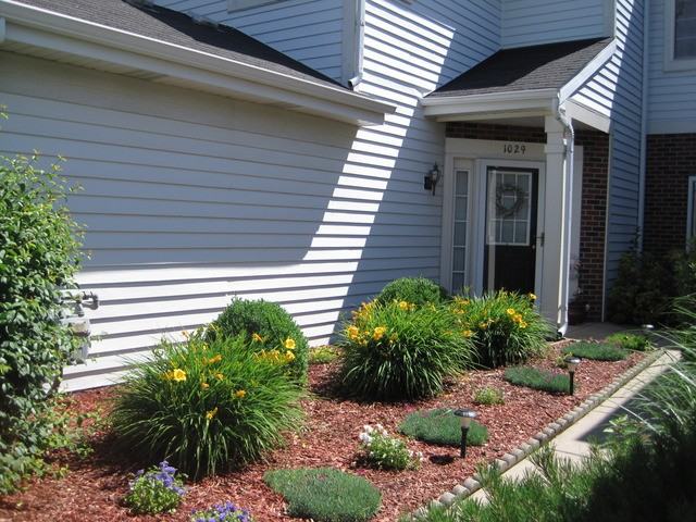 1029 Hinswood Dr - Photo 2 of 23