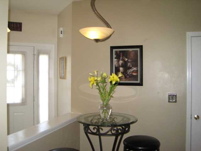 1029 Hinswood Dr - Photo 3 of 23