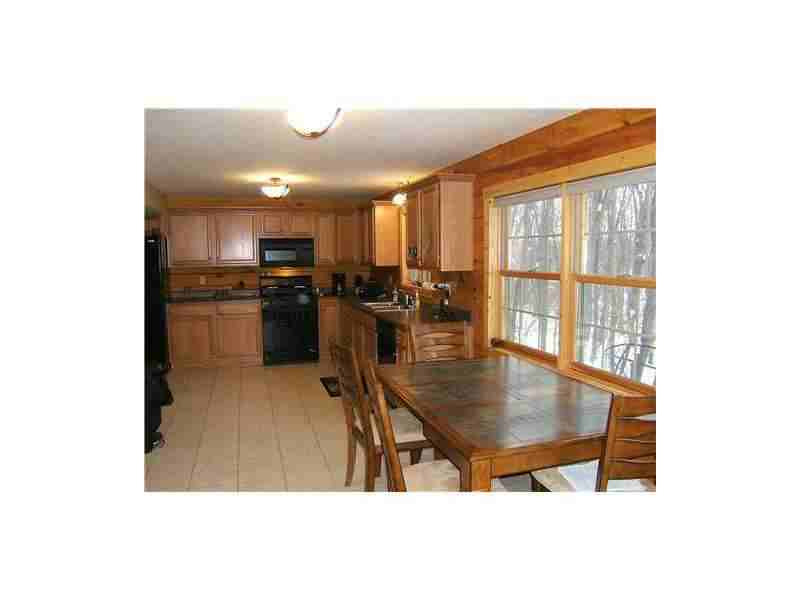 2997 Spruce Ave - Photo 2 of 11