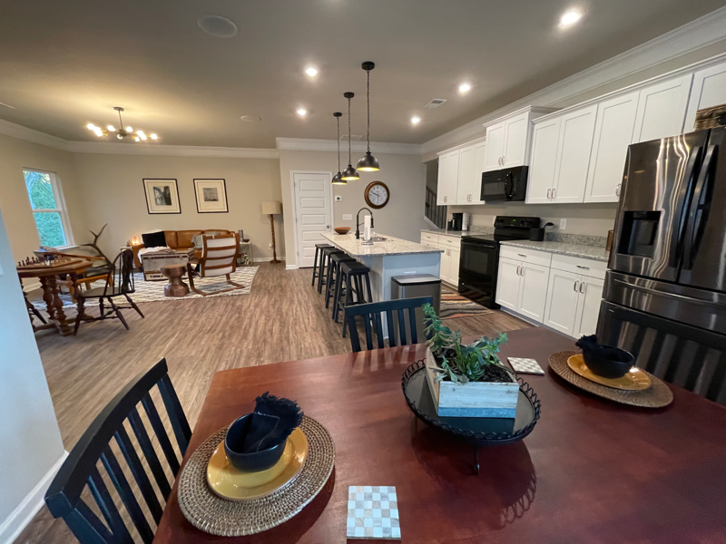 101 Waterside Trl - Photo 2 of 8