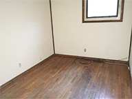 808 Walnut St - Photo 4 of 11