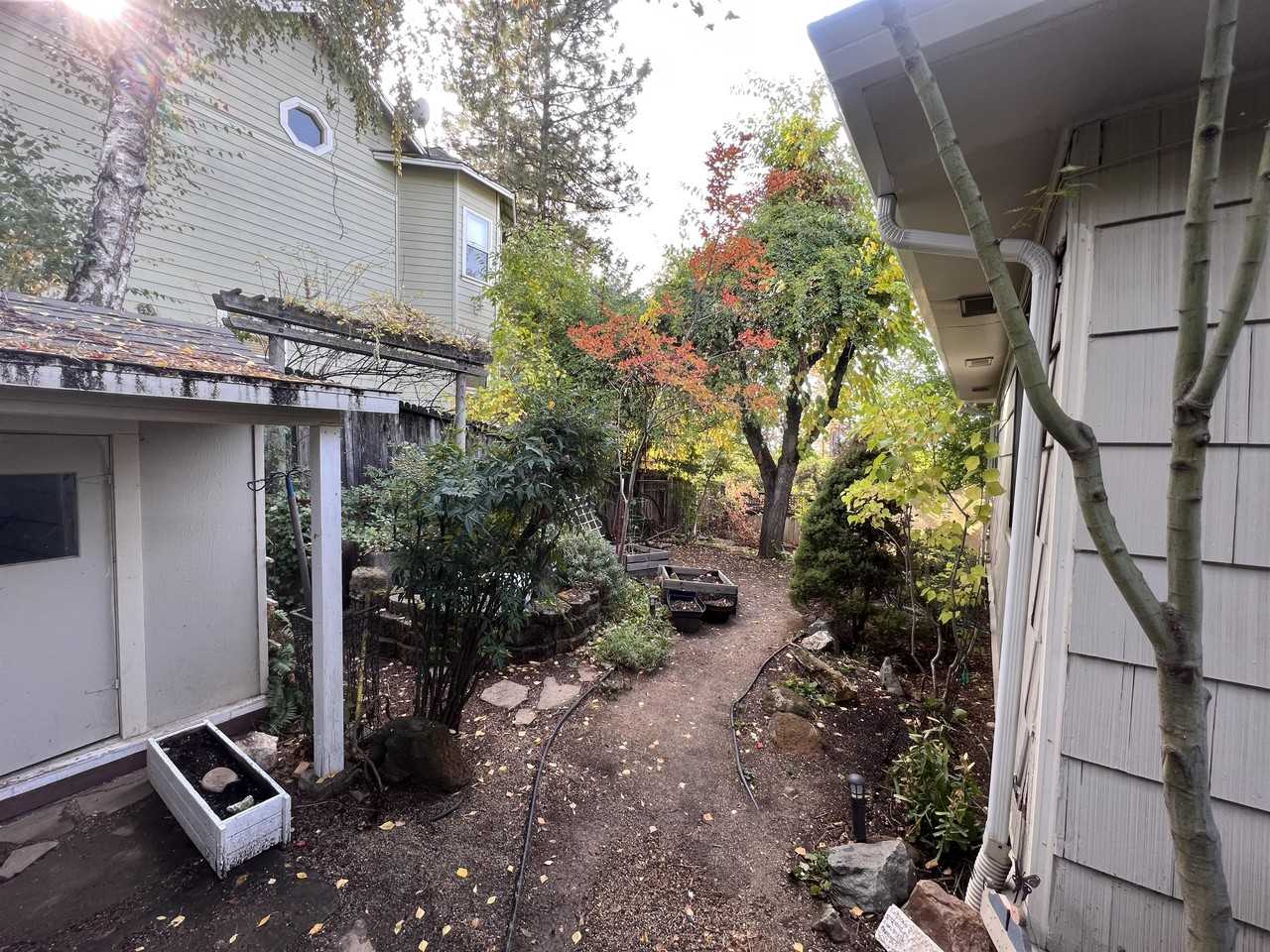 304 Miners Trail - 1Unit B #1 - Photo 3 of 39