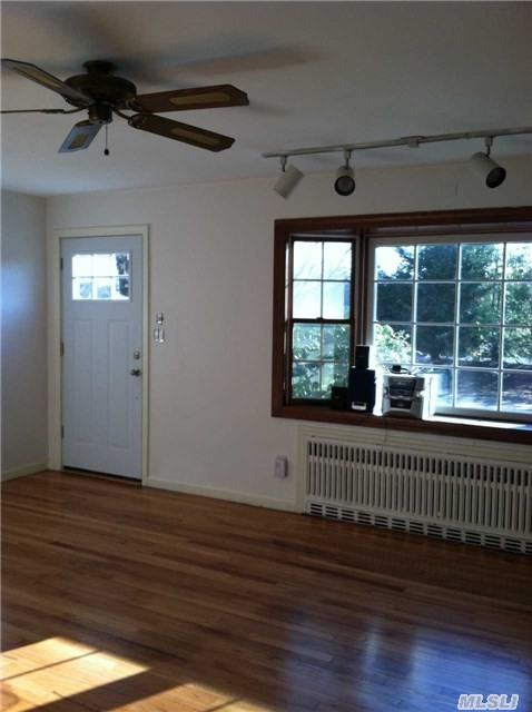 129 Half Hollow Rd - Photo 2 of 17