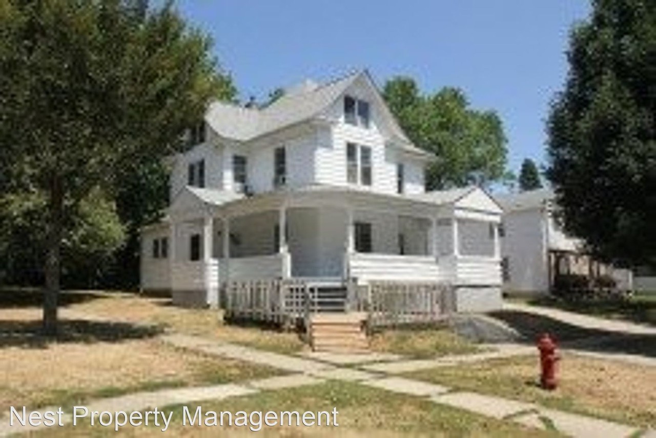 402 Ronalds St. - Photo 2 of 18