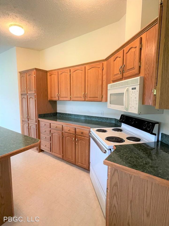 3807 Shelburne Rd - Photo 2 of 19
