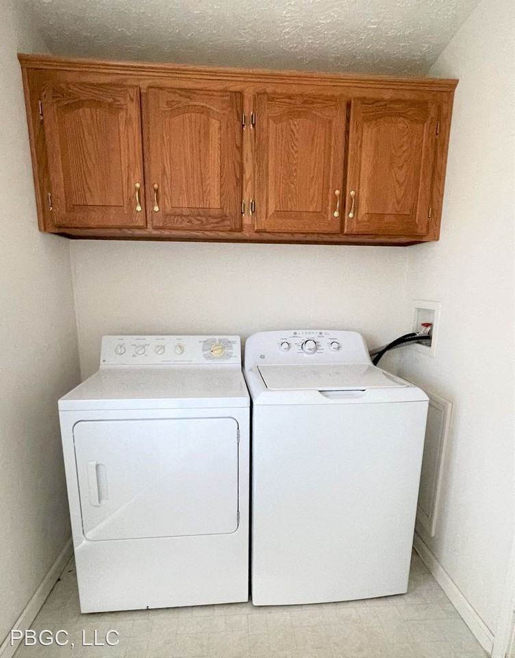 3807 Shelburne Rd - Photo 3 of 19