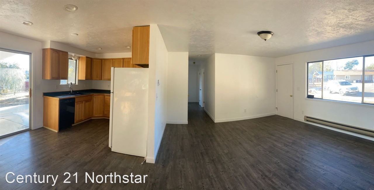 20786 Sequoia Pl - Photo 3 of 16