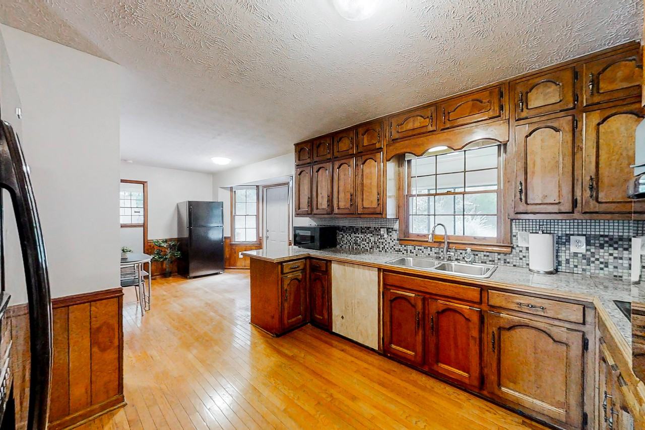 Sherrington Ct - Photo 5 of 12