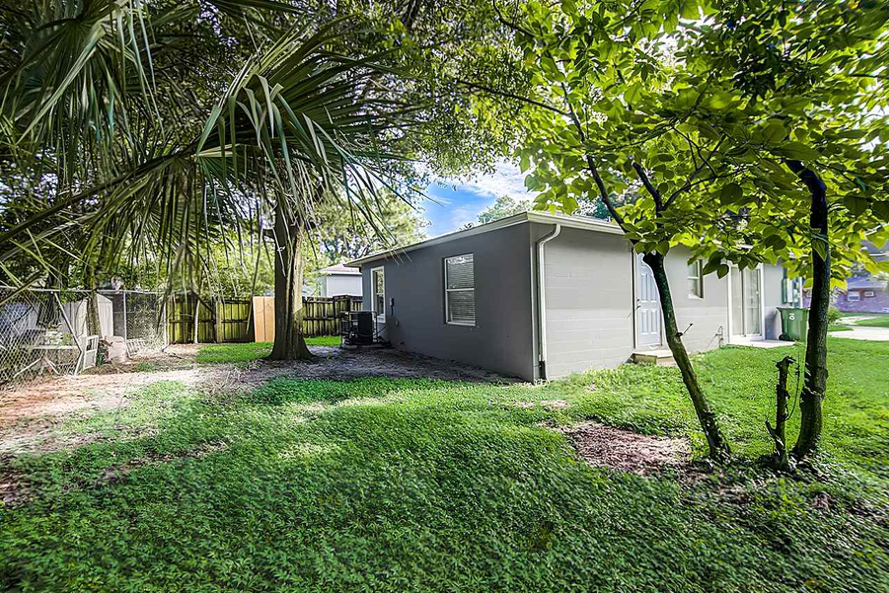 N 11th St - Photo 5 of 12