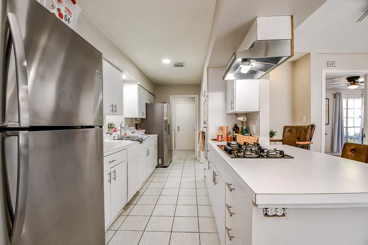 Benning Dr - Photo 4 of 14