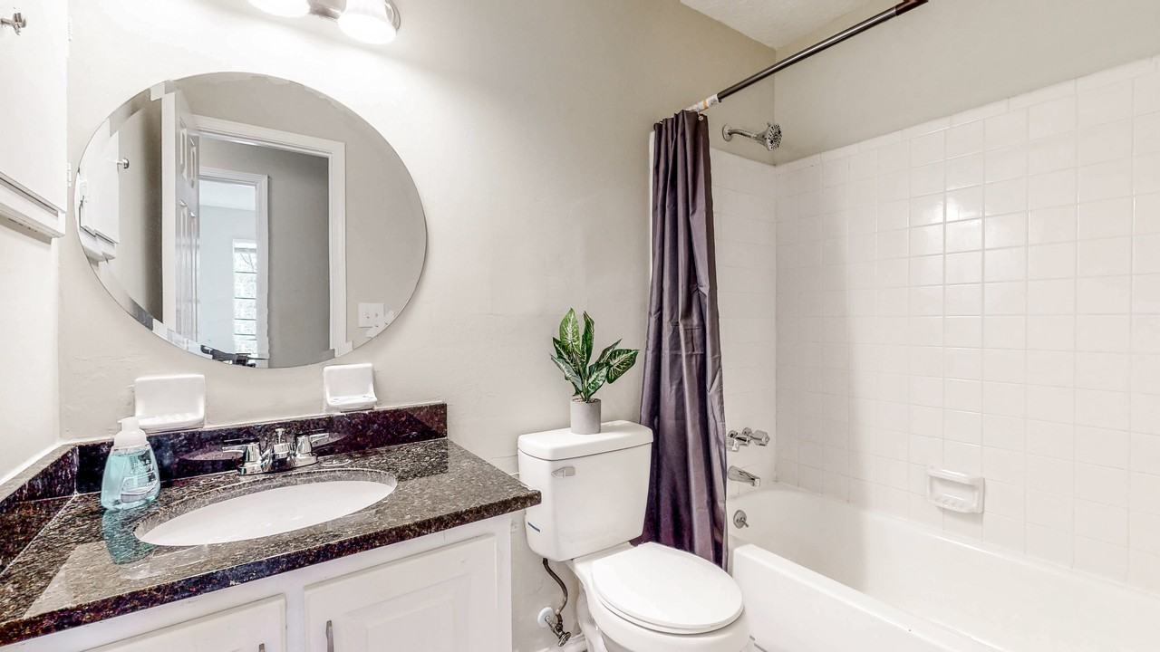 Petite Ln - Photo 4 of 11