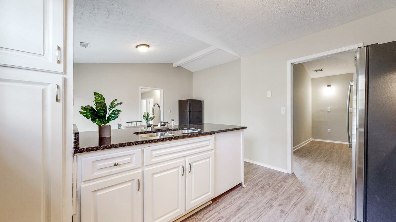 Petite Ln - Photo 7 of 11