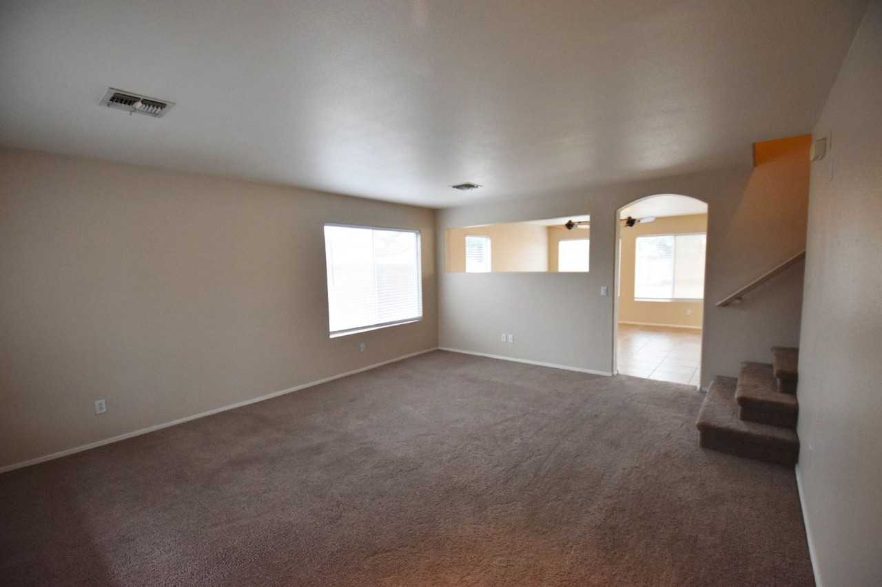 14572 N 154th Ave - Photo 3 of 13