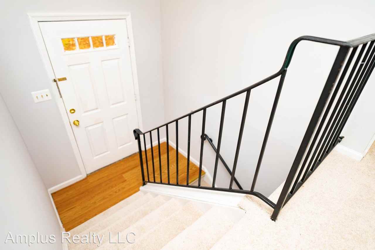 5146 Bradfield Dr - Photo 3 of 34