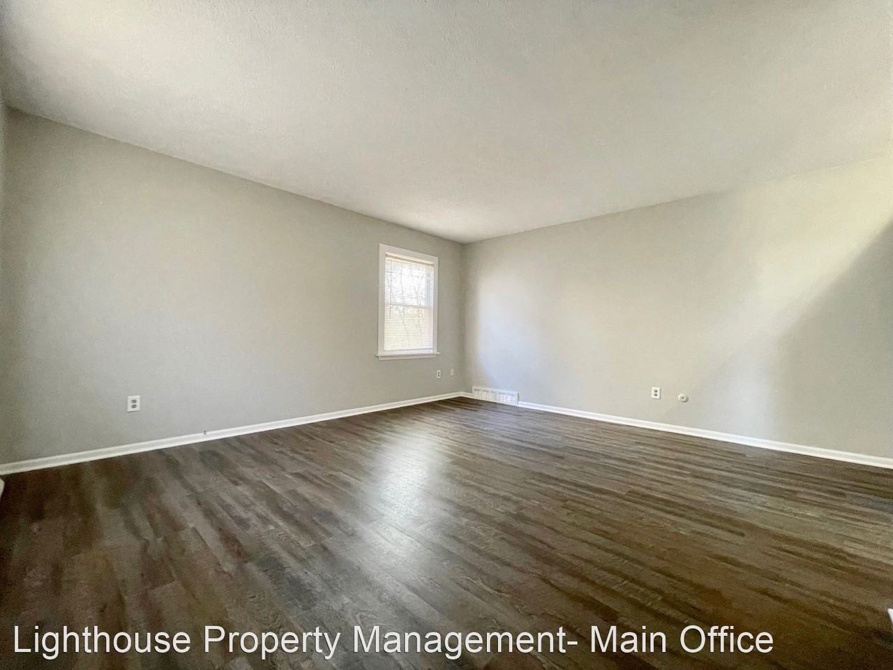 3910/3912 Camelot Drive SE - Photo 2 of 21