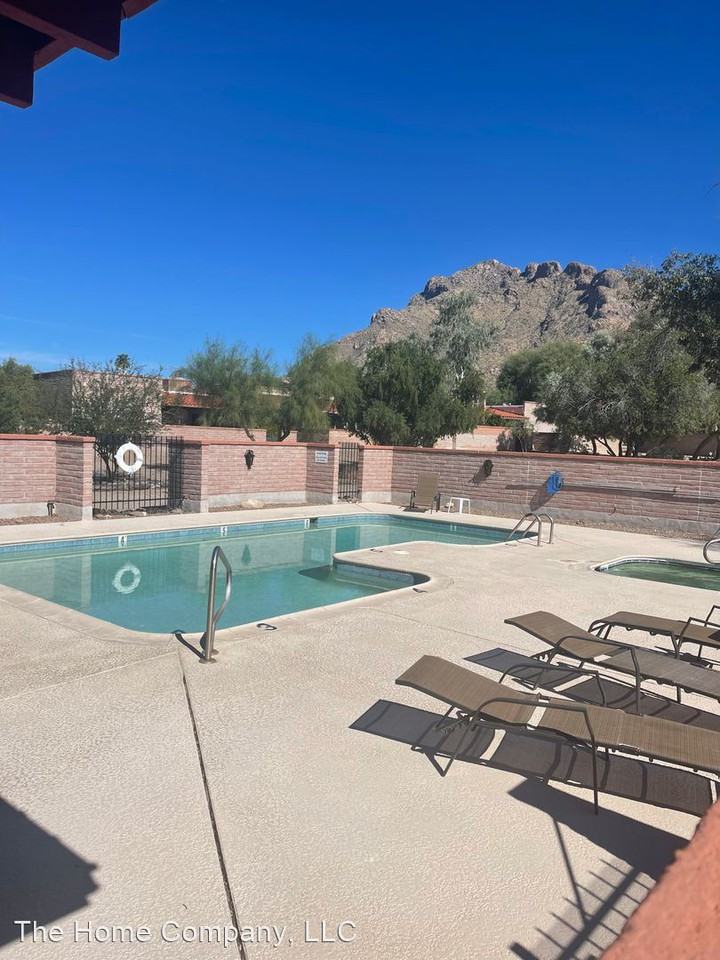 8540 N Calle Tioga - Photo 2 of 4