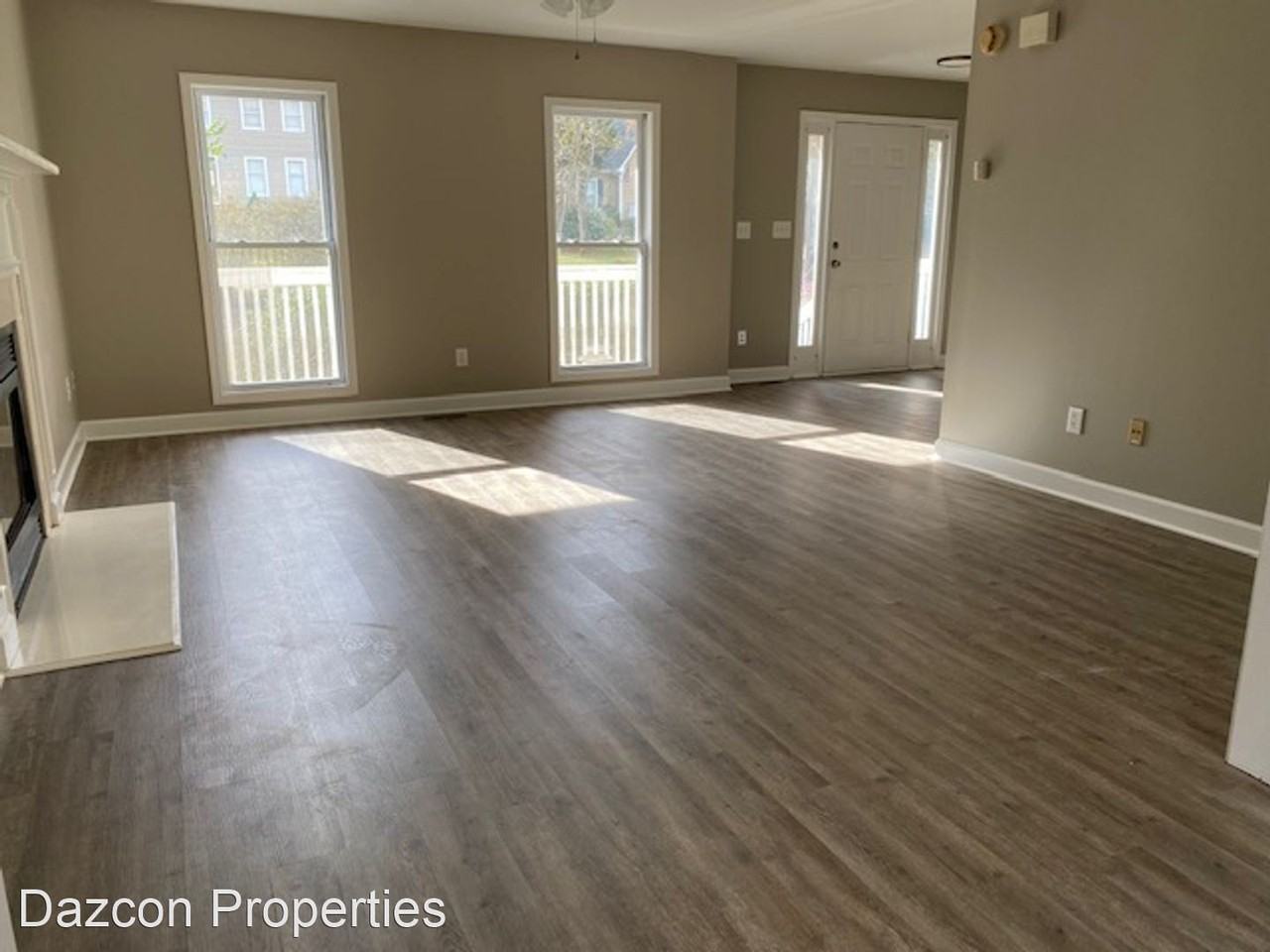 19600 Tryon St - Photo 2 of 19