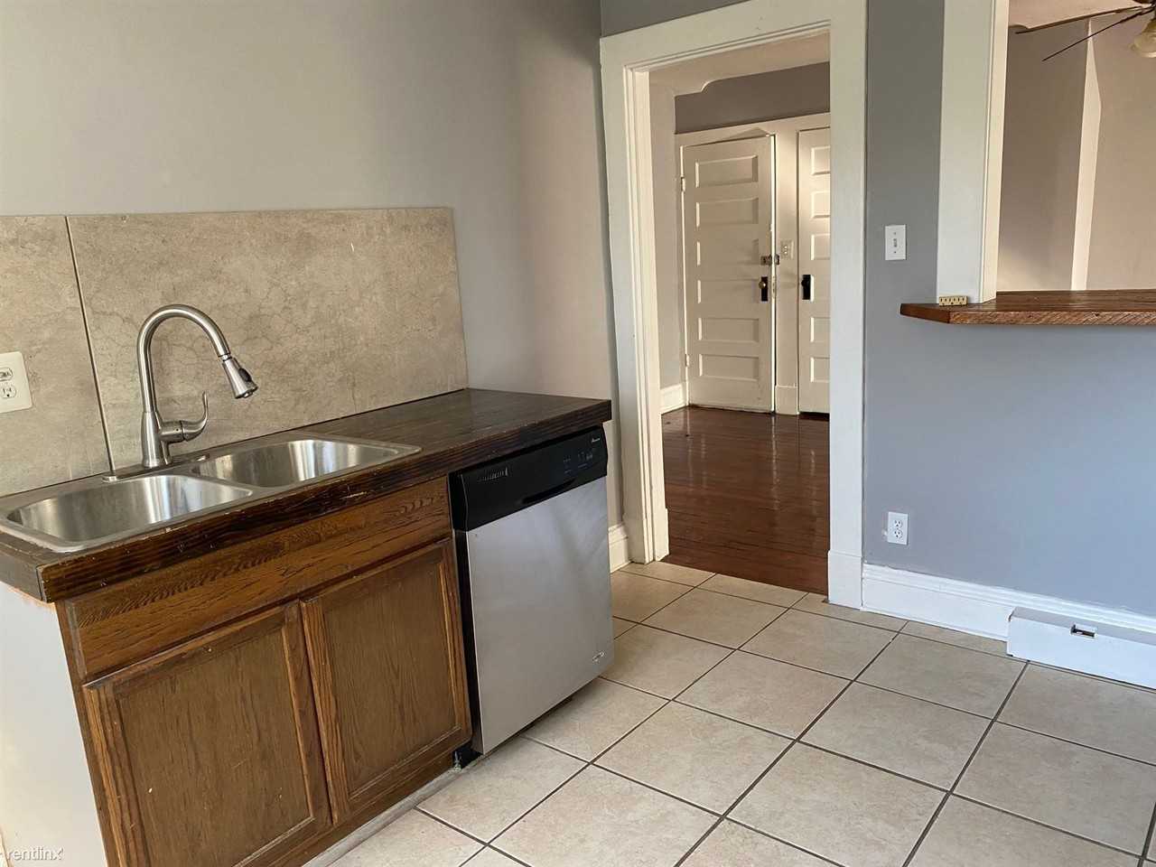 3821 Bell St - Photo 2 of 8