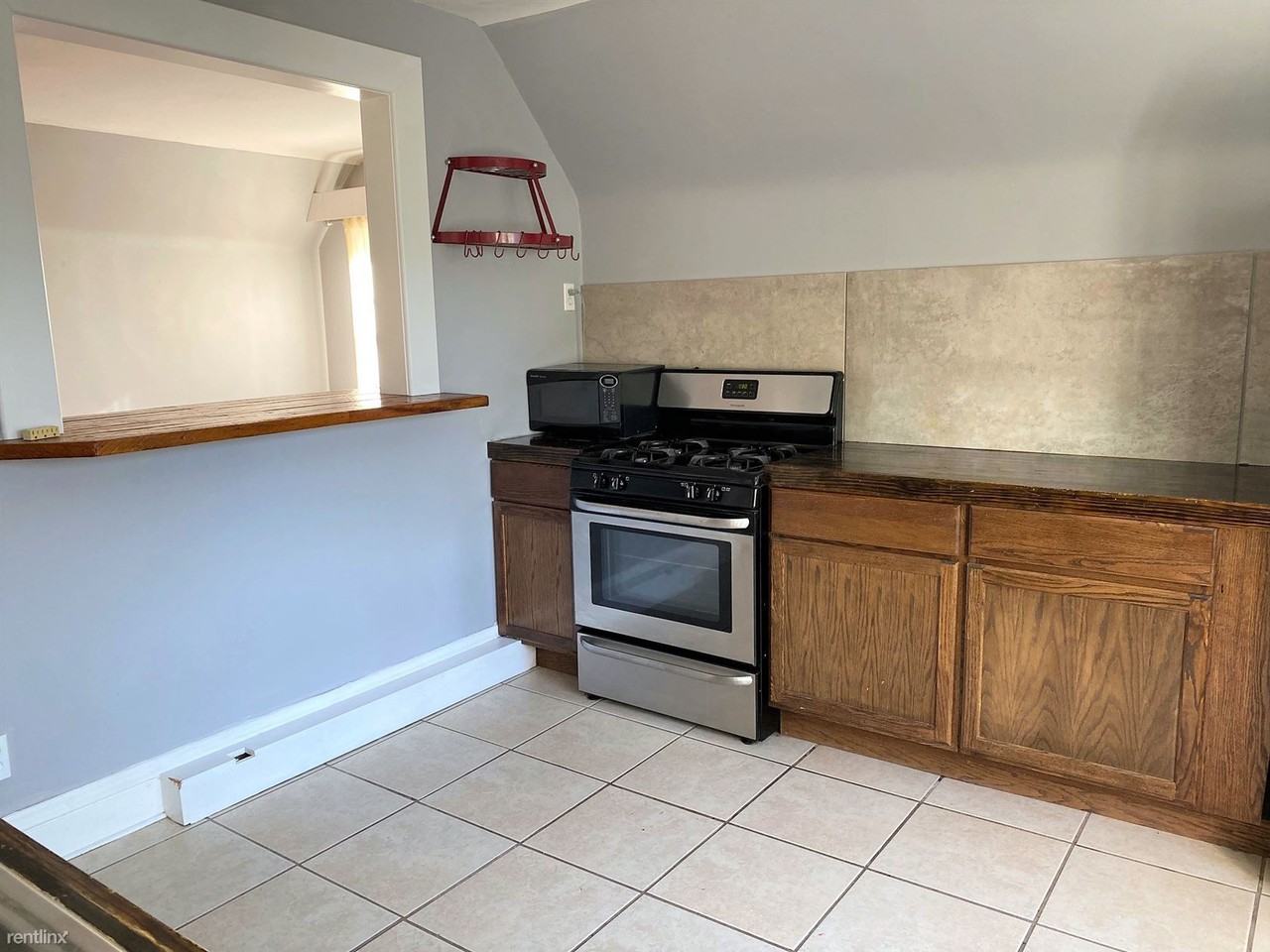 3821 Bell St - Photo 3 of 8