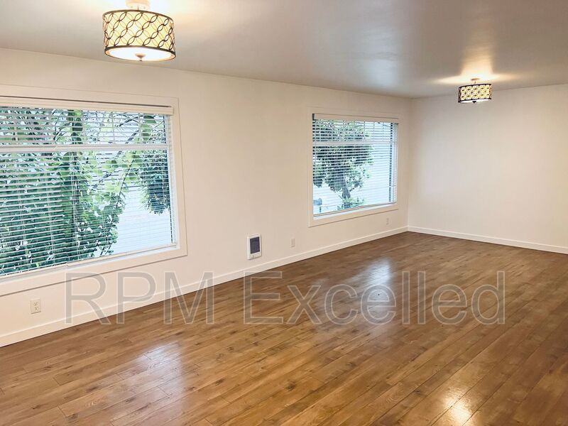 1528 Steele Ave - Photo 5 of 19