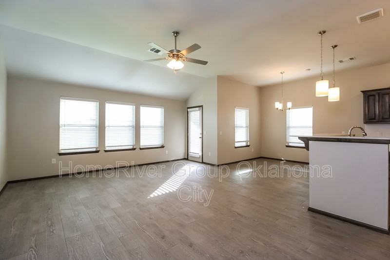 12944 Nw 3rd Ter - Photo 3 of 18