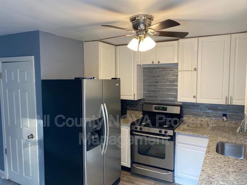 6411 Kilmer St - Photo 3 of 16