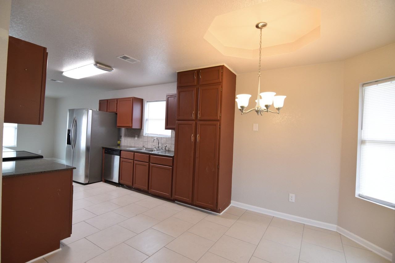 4507 Hank Dr - Photo 4 of 23