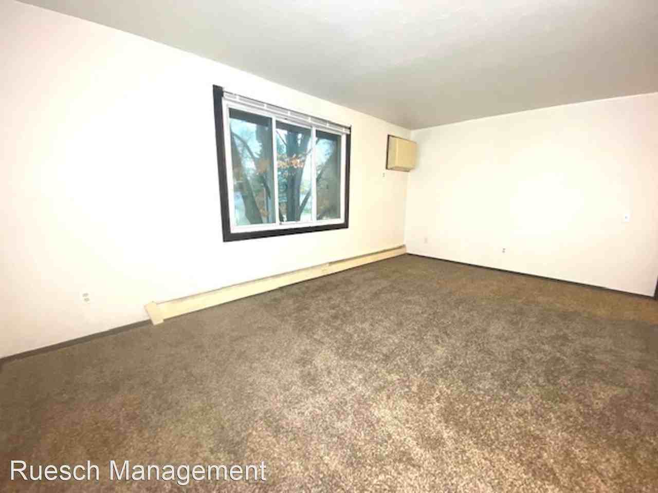 1930 Basten - Photo 3 of 14