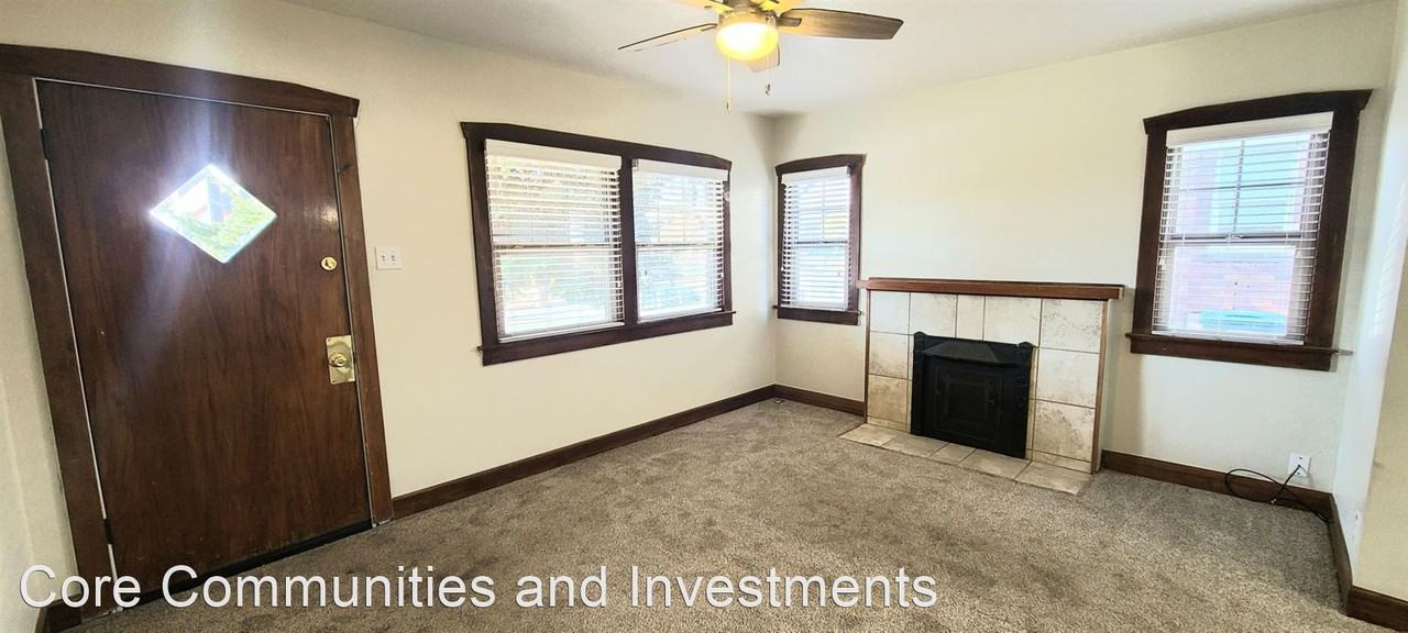 1103 East Sherman Avenue - Photo 2 of 15