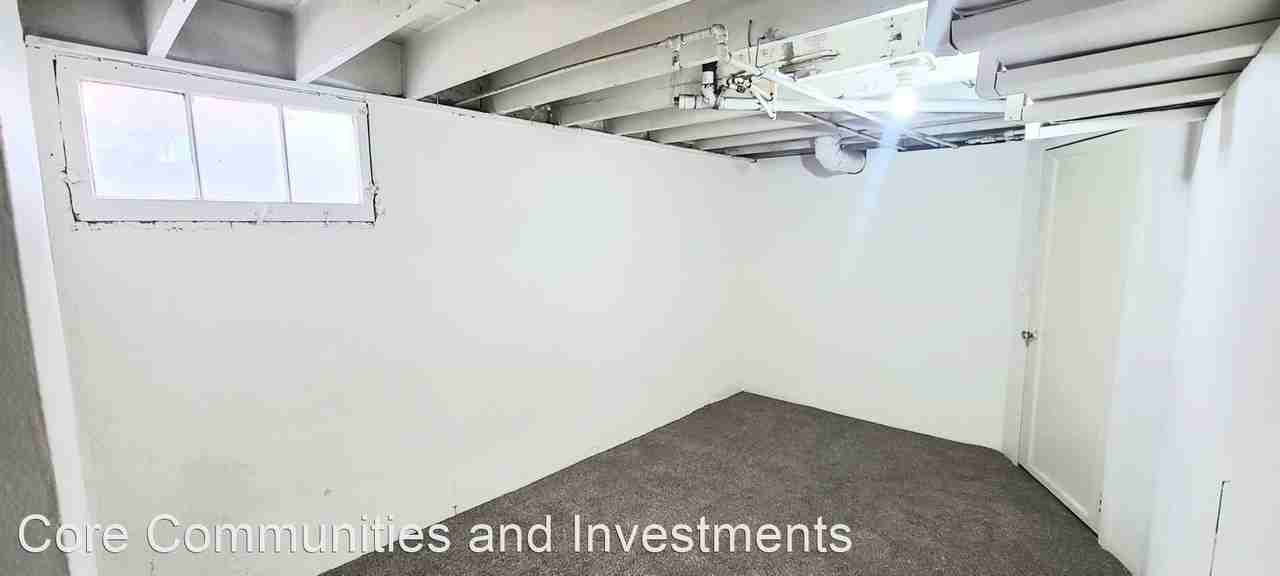 1103 East Sherman Avenue - Photo 3 of 15