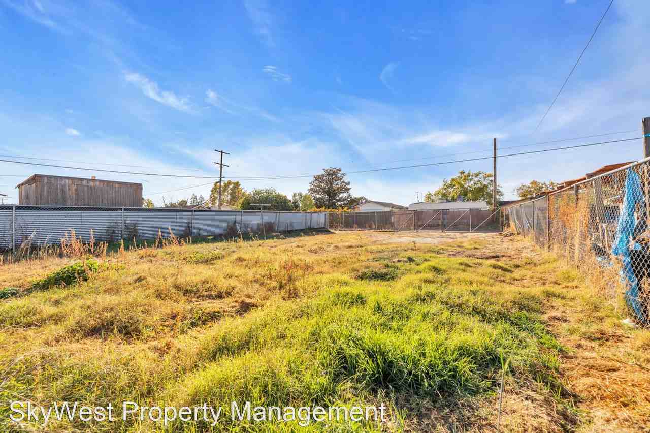 6216 Hermosa St - Photo 2 of 41