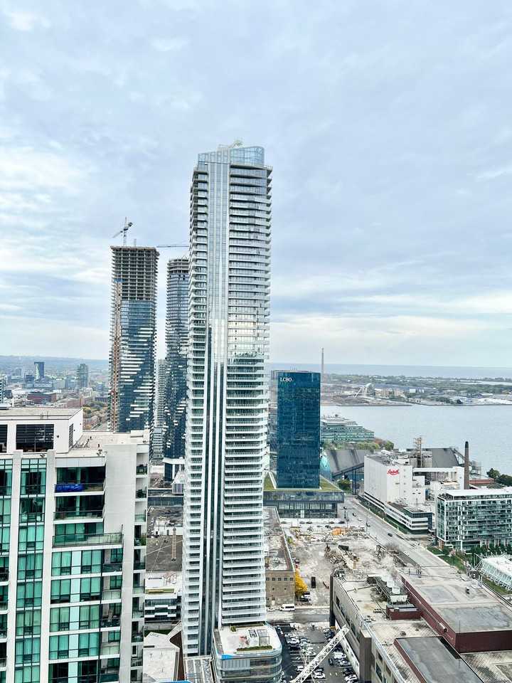 28 Freeland Street ##09