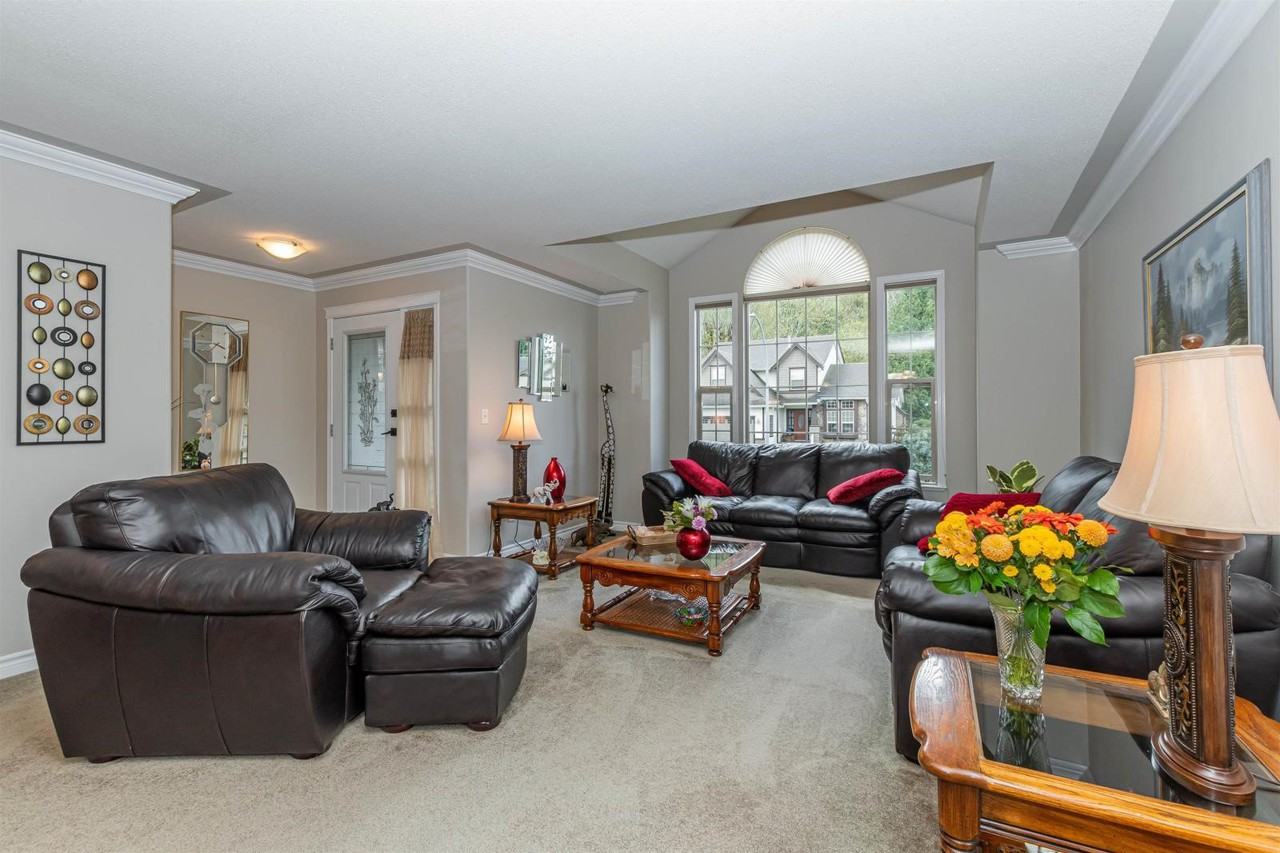 50857 Ford Creek Place - Photo 3 of 14