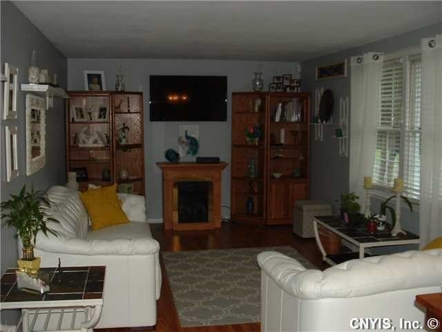 6205 Diffin Rd - Photo 2 of 12