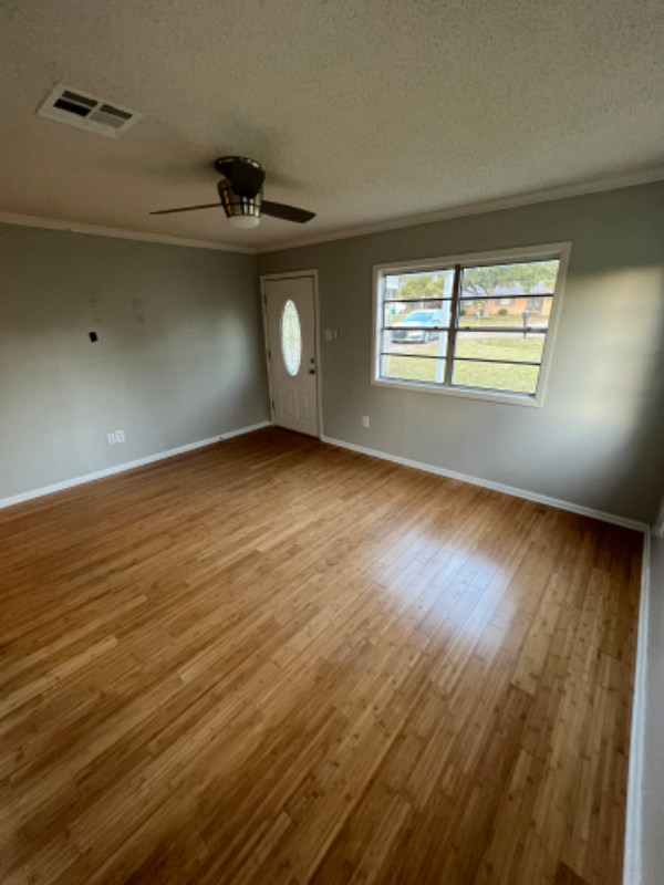 119 Fairlane Dr - Photo 3 of 18