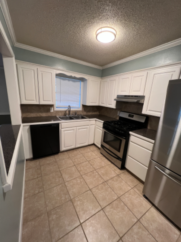 119 Fairlane Dr - Photo 6 of 18