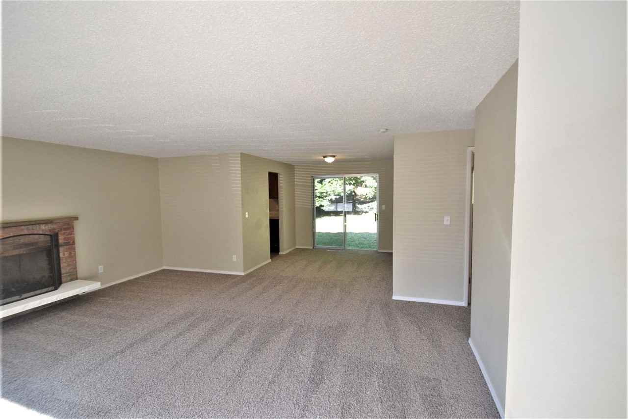 10818 Se 299th Pl - Photo 3 of 20