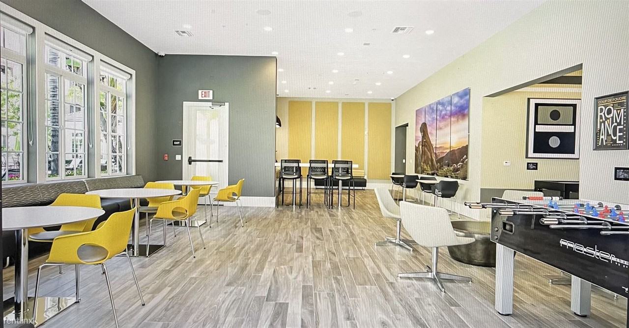 6200 De Soto Ave - Photo 3 of 10