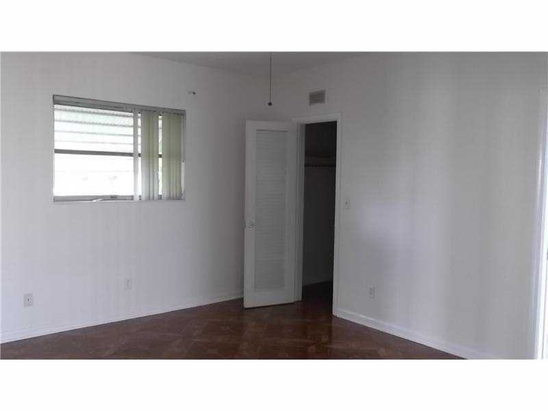 2690 NW 34th Terrace - Photo 3 of 9