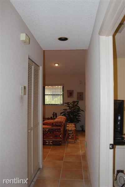 6223 Kings Gate Cir - Photo 3 of 20