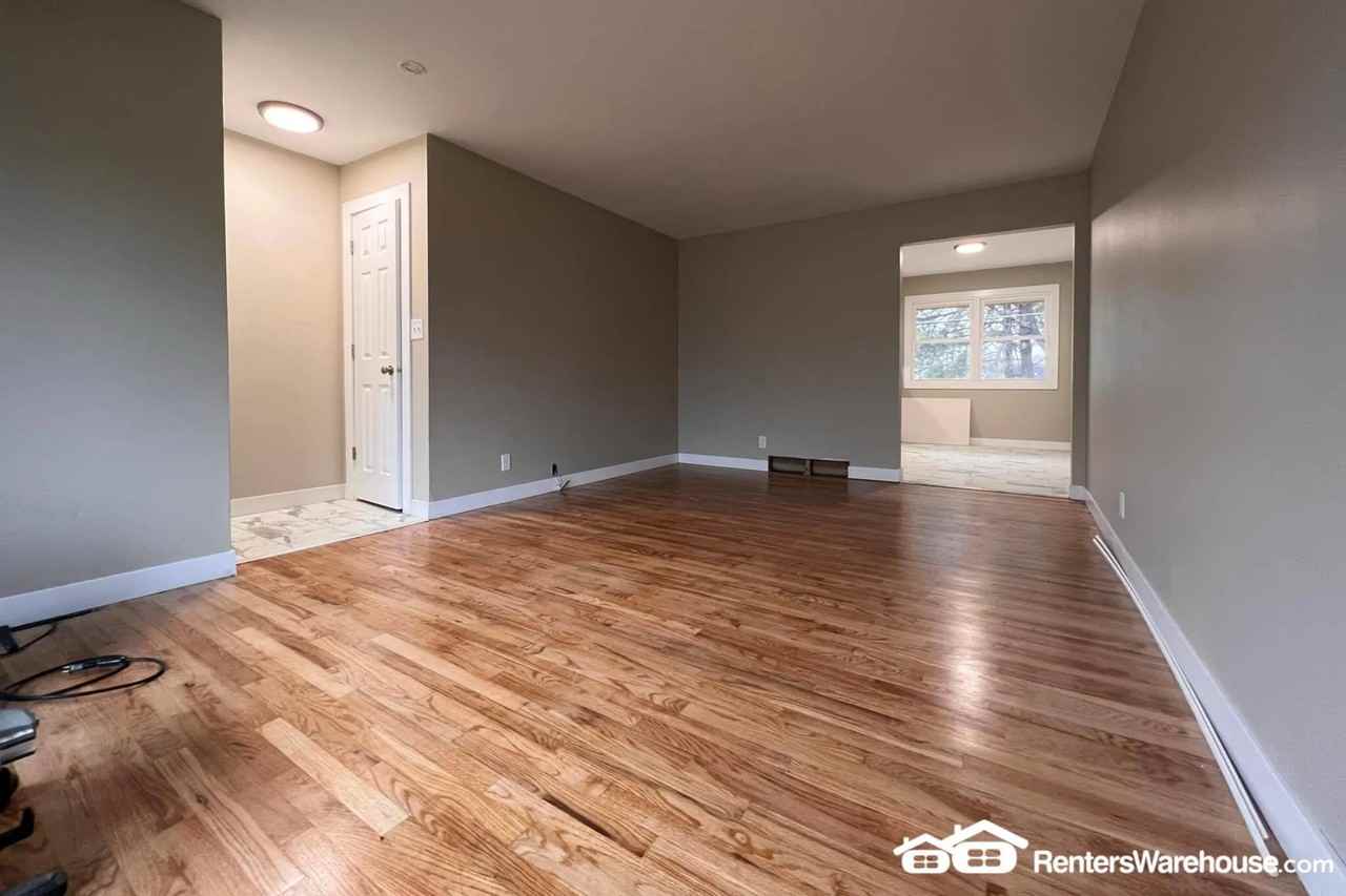 7305 Wilshire Blvd - Photo 2 of 14