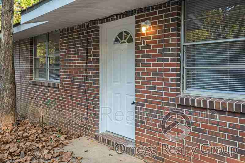 53 Robinson Dr #1 - Photo 2 of 25